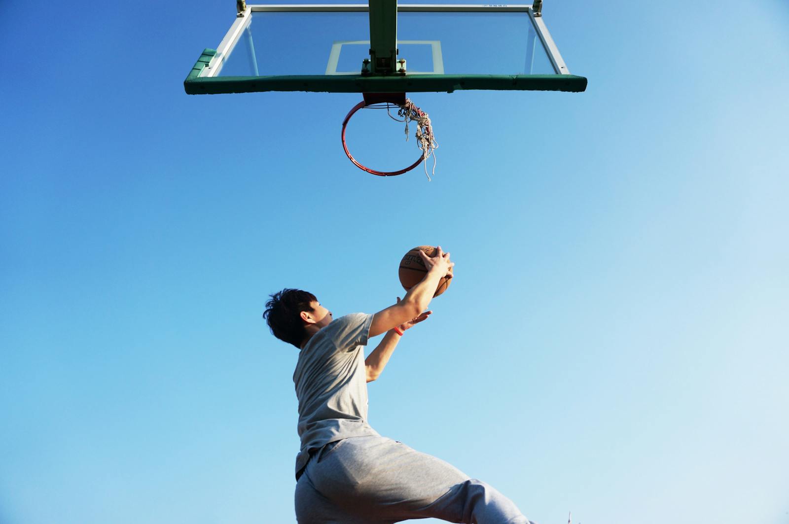 辉煌彩票 — 大乐透赛场扣篮瞬间
